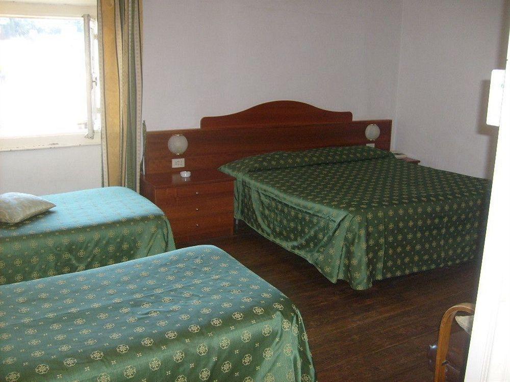 Hotel Villa Bonera Генуя Экстерьер фото